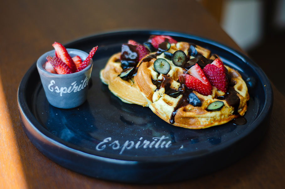 Espíritu Café. 14 Sur 5352-b. Jardines de San Manuel. Ciudad de Puebla. Waffles.