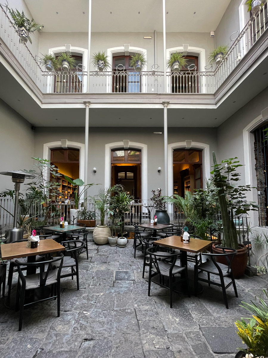 Librería Gandhi Cafetería Ocho30. Centro de Puebla. México. Café.