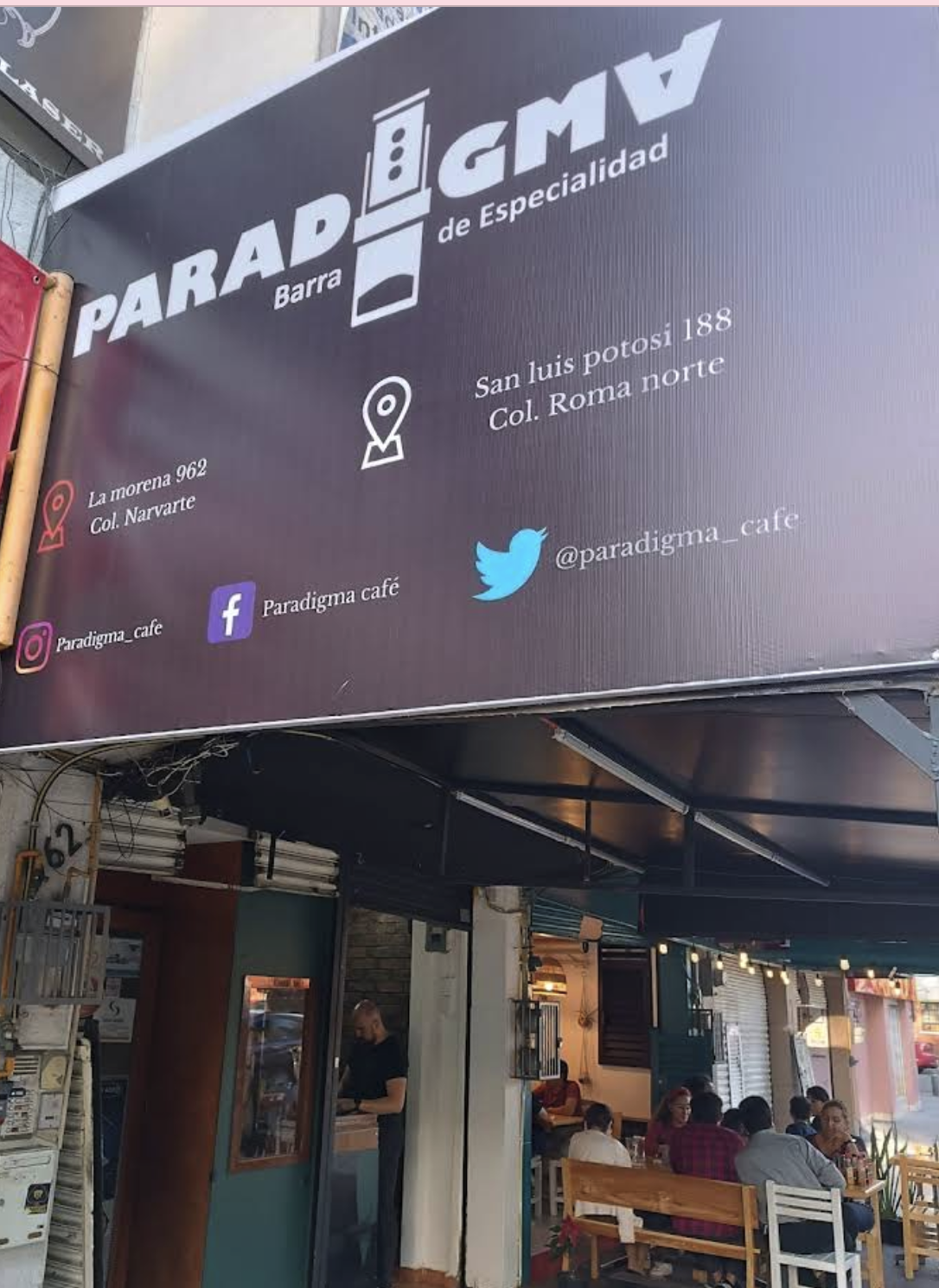 Paradigma Café, cafetería de especialidad con tostado propio y distintos métodos de extracción en la colonia Narvarte Poniente, Ciudad de México.