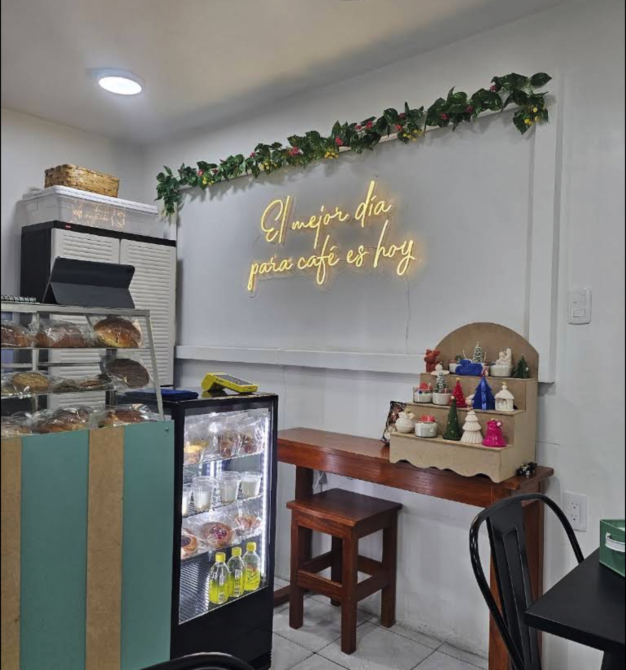 KAAB CAFÉ, barra de café de especialidad mexicano con métodos de extracción y sándwiches en Del Valle Norte, Ciudad de México.