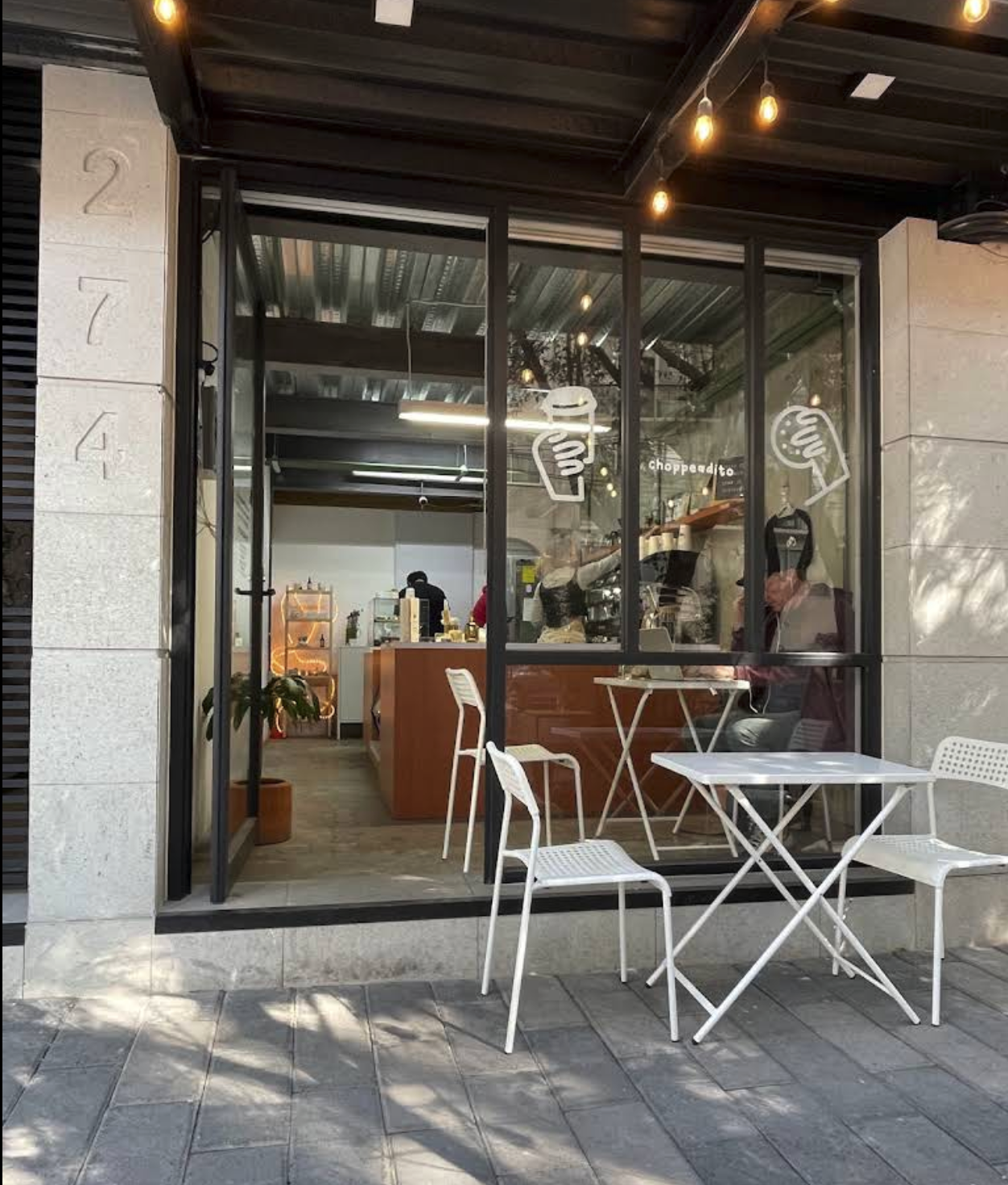 Choppeadito, cafetería de especialidad con café mexicano, bebidas frías, sándwiches y postres artesanales en la colonia Nápoles, Ciudad de México.