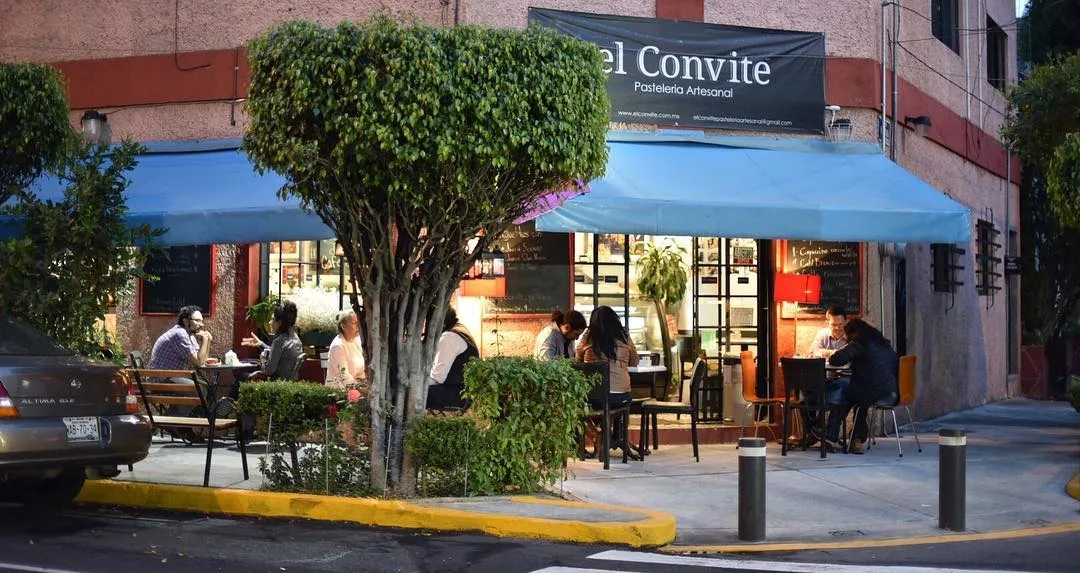 El Convite Cafetería y Pastelería Artesanal, café de especialidad, pasteles caseros y tartas en un pequeño local de la colonia Portales Sur, Ciudad de México.